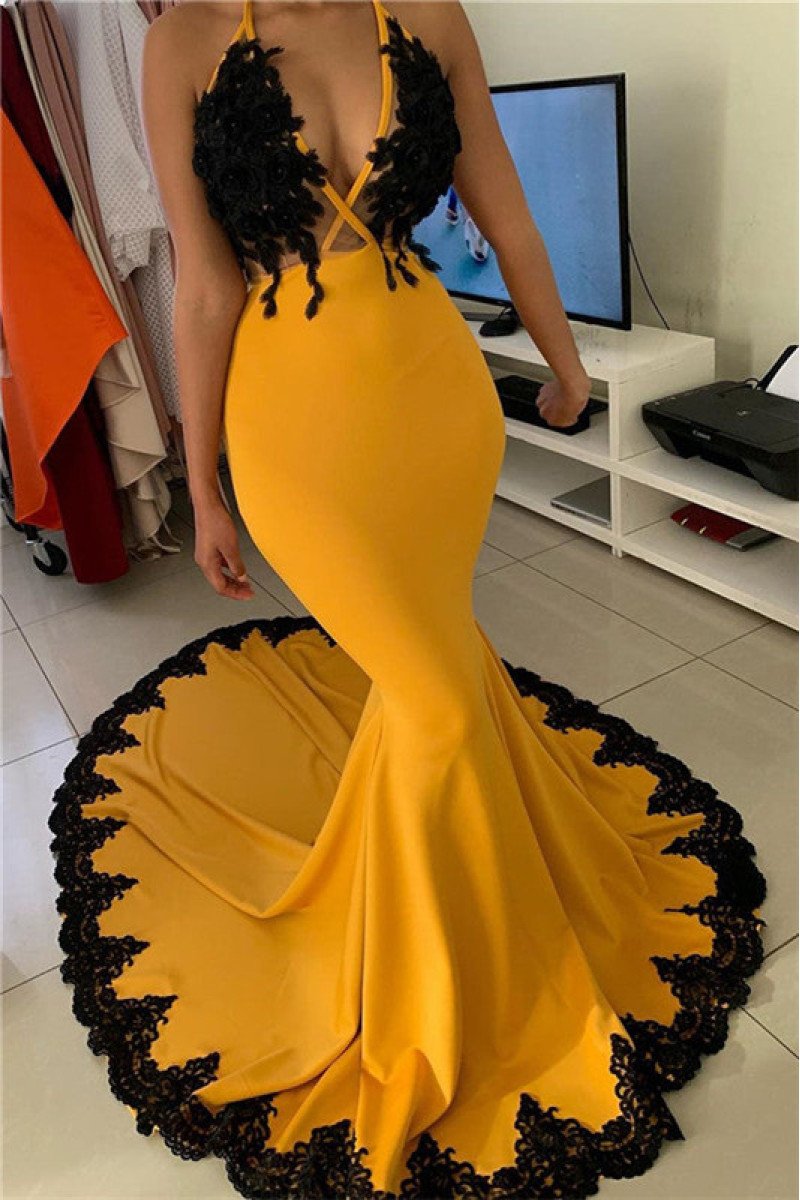 Modern Yellow Halter Sleeveless Mermaid Prom Dresses With Appliques