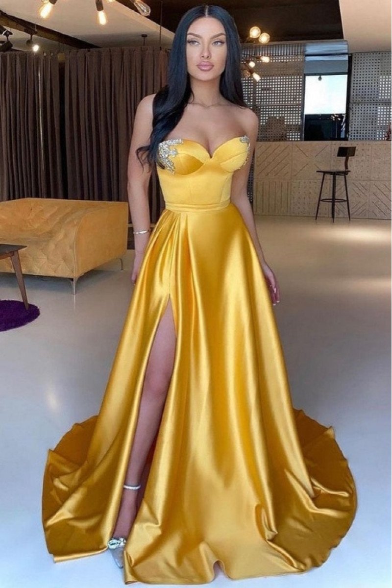 Chic Gold Sweetheart Side Slit A-line Prom Dresses With Crystal