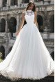 Chic High Neck Tulle Ball Gown Wedding Dresses With Appliques