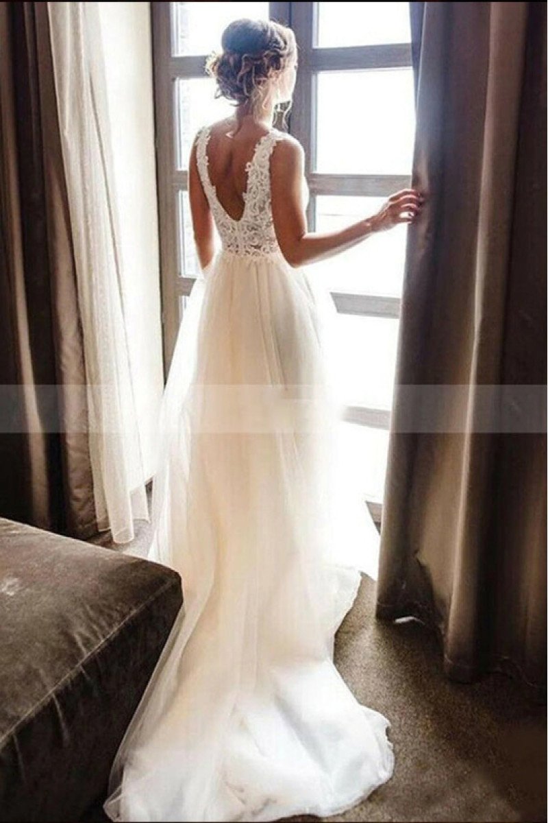 Catherine Mild V-Neck Open Back Sheath Wedding Dresses With Appliques