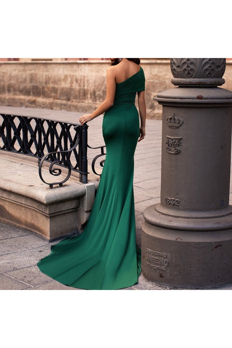 Annabelle Sexy Dark Green One Shoulder Side Slit Sheath Evening Dresses