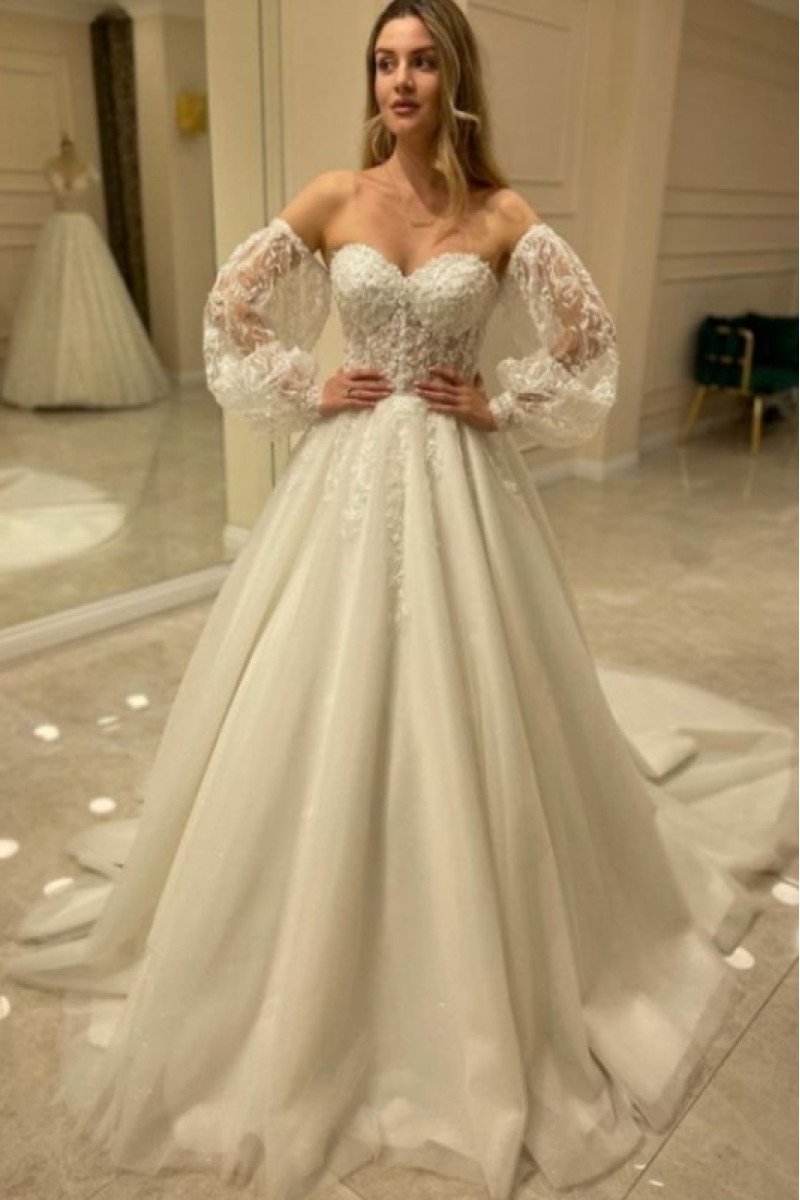 Amy Special Sweetheart Long Sleeves Appliques A-Line Wedding Dresses