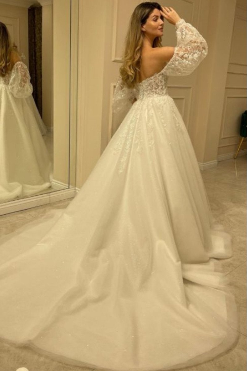 Amy Special Sweetheart Long Sleeves Appliques A-Line Wedding Dresses